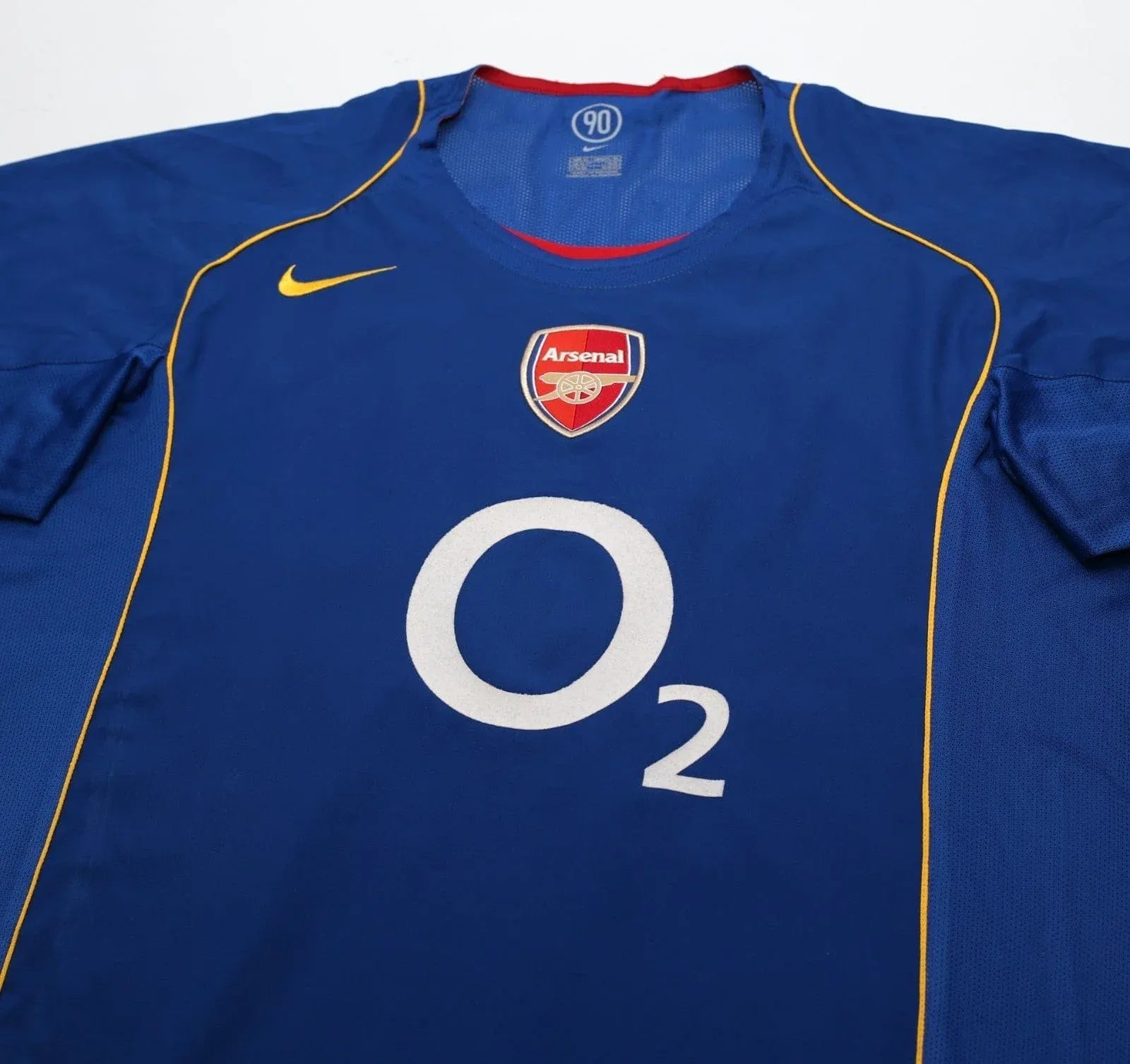 ARSENAL RETRO AWAY 20042005 Football Jersey