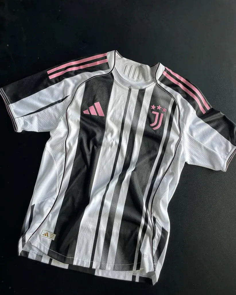 Juventus Home Match Jersey Player Version 202526 Football Jersey