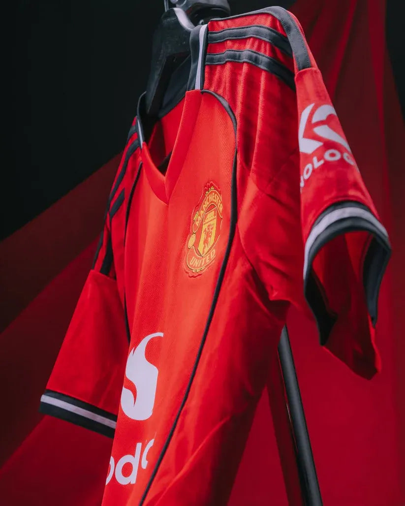 Manchester United Home Match Jersey Player Version 202526 Football Jersey
