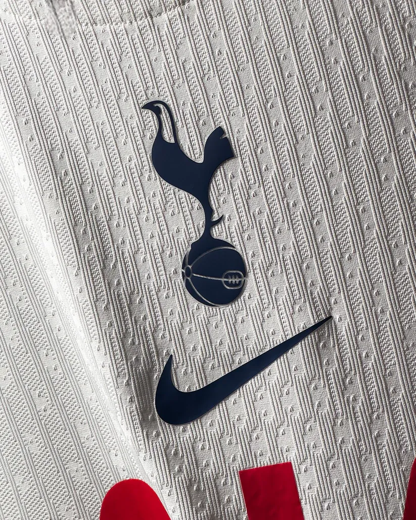 Tottenham Hotspur Home Match Jersey Player Version 202526 Football Jersey